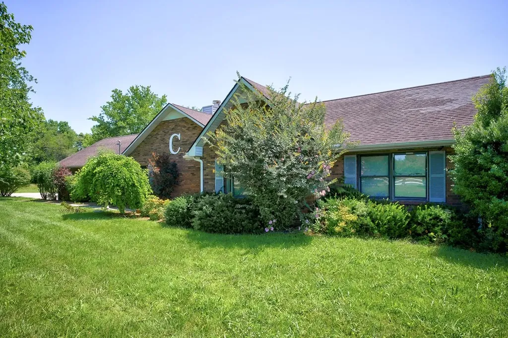 657 Tennessee Drive Livingston TN 38570
