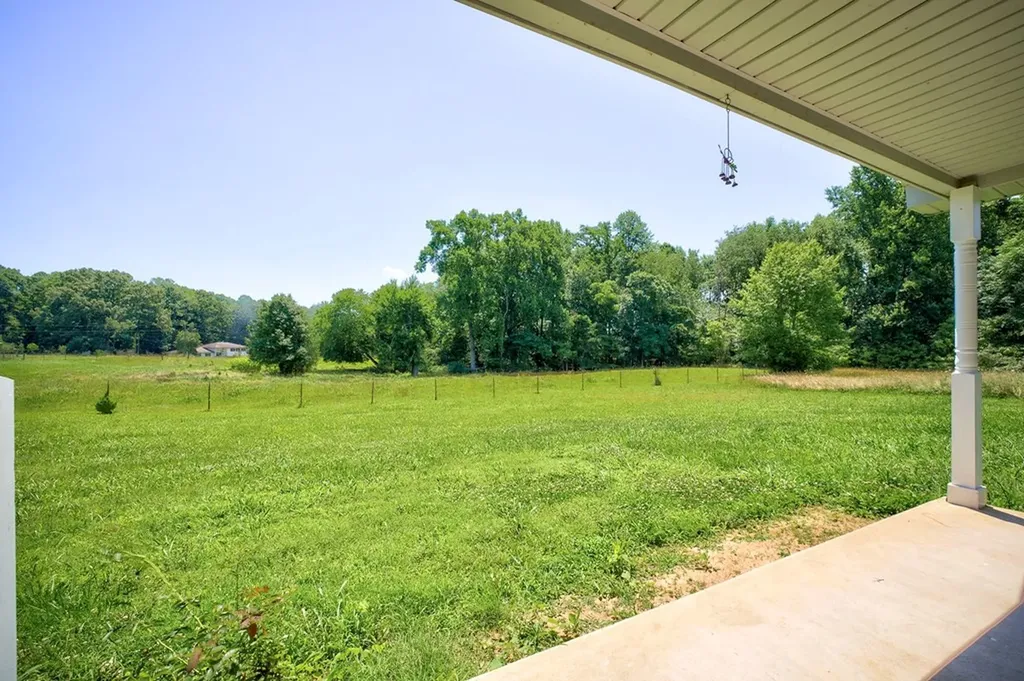657 Tennessee Drive Livingston TN 38570