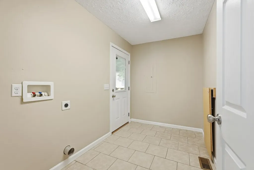 3142 Sparks Drive Cookeville TN 38506