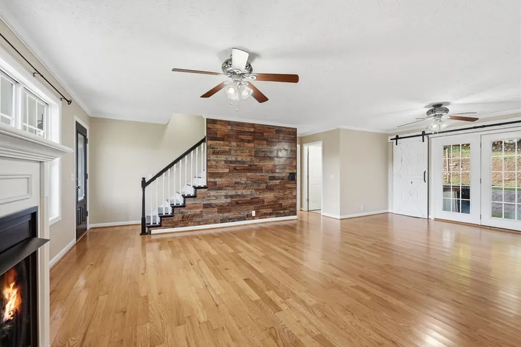 3142 Sparks Drive Cookeville TN 38506