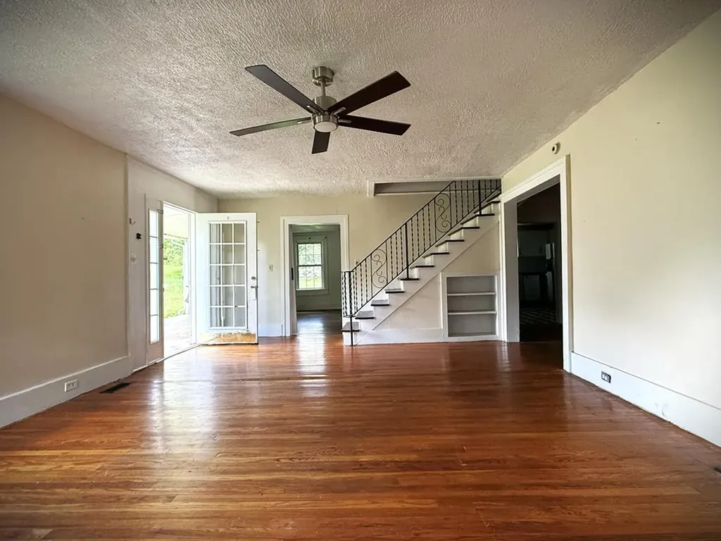 5633 Spring Creek Road Cookeville TN 38506