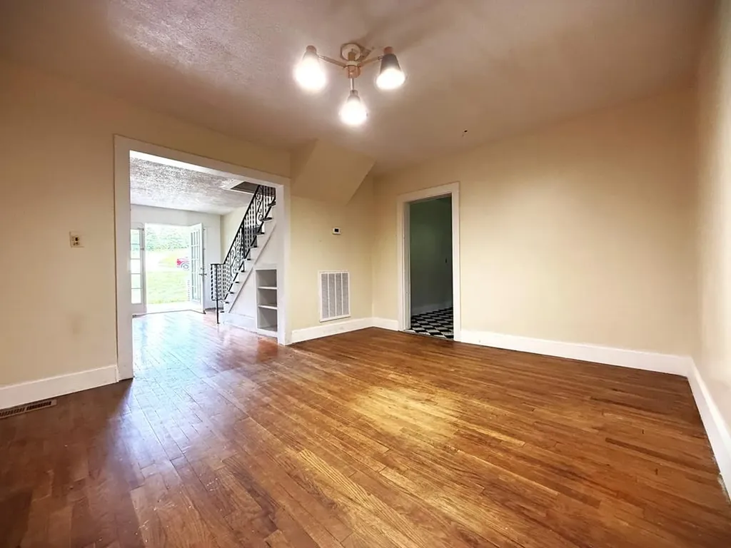 5633 Spring Creek Road Cookeville TN 38506