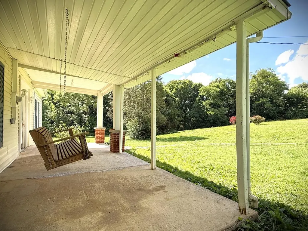 5633 Spring Creek Road Cookeville TN 38506