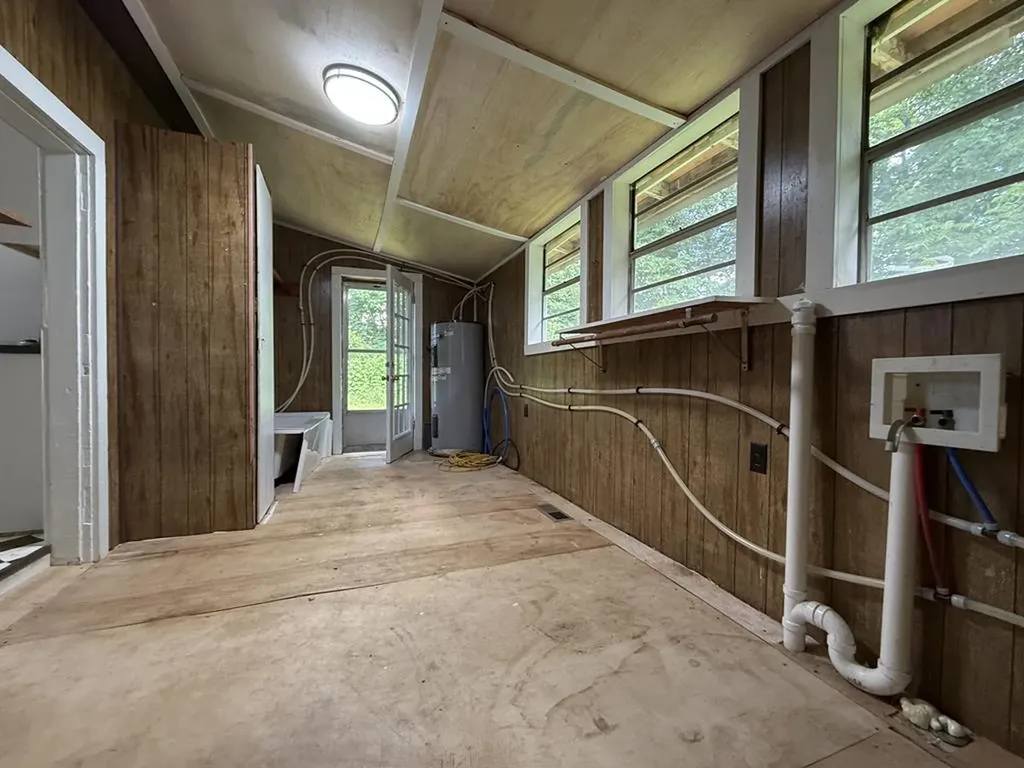 5633 Spring Creek Road Cookeville TN 38506