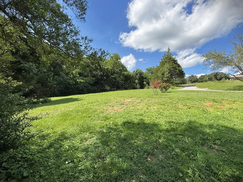 5633 Spring Creek Road Cookeville TN 38506