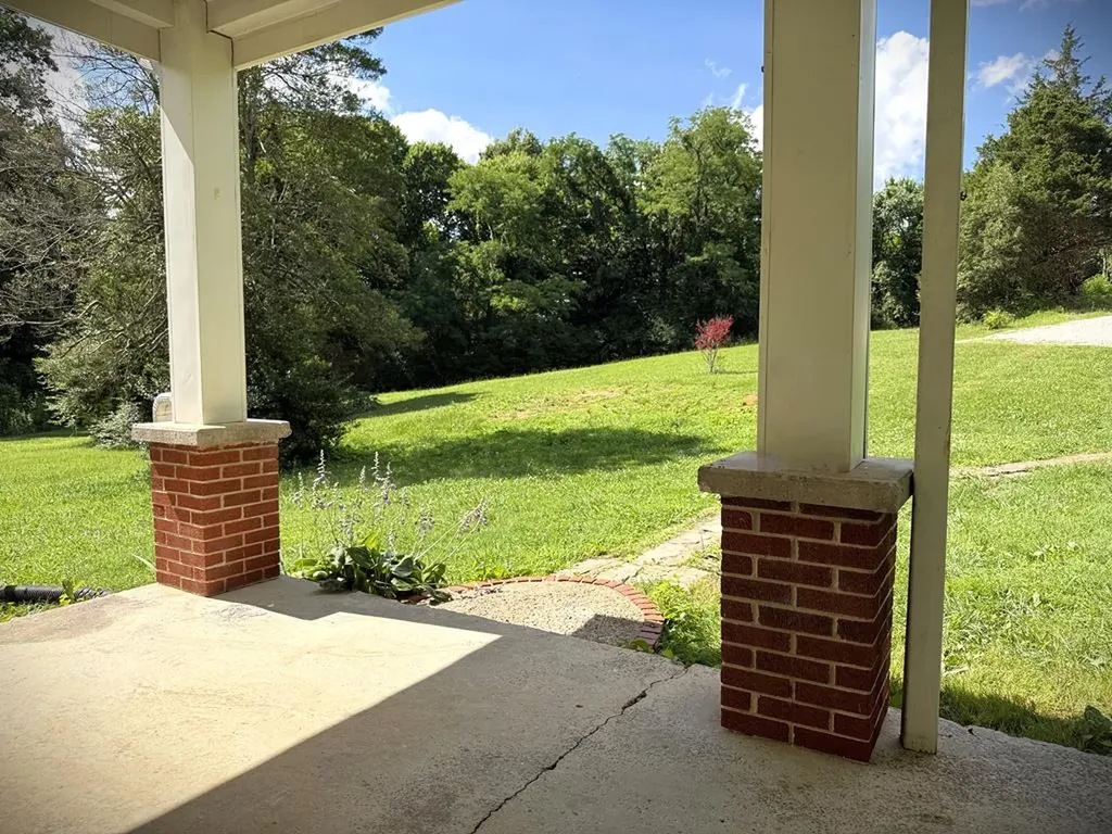 5633 Spring Creek Road Cookeville TN 38506