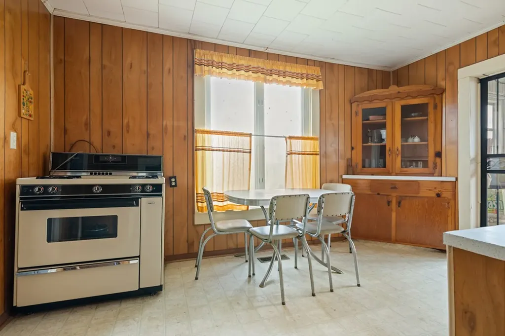1496 S Bunker Hill Road Sparta TN 38583