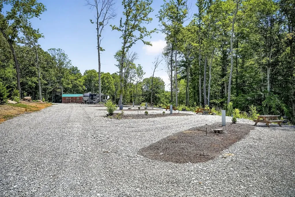 359 Allen Sells Lane Alpine TN 38543