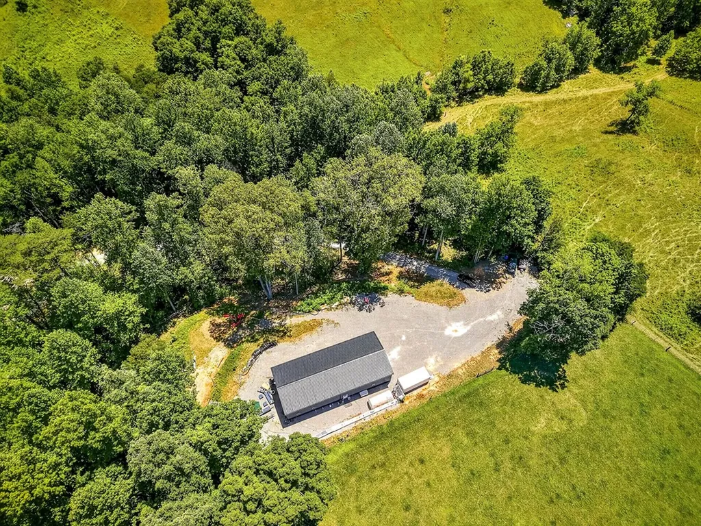 359 Allen Sells Lane Alpine TN 38543