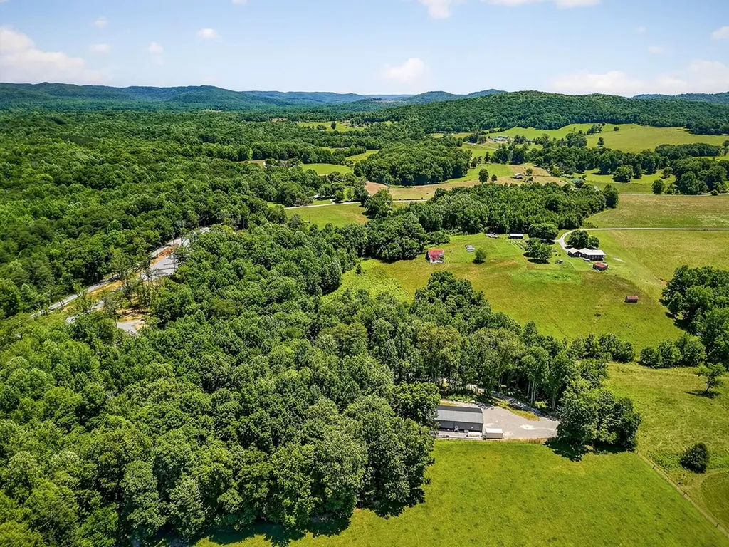 359 Allen Sells Lane Alpine TN 38543