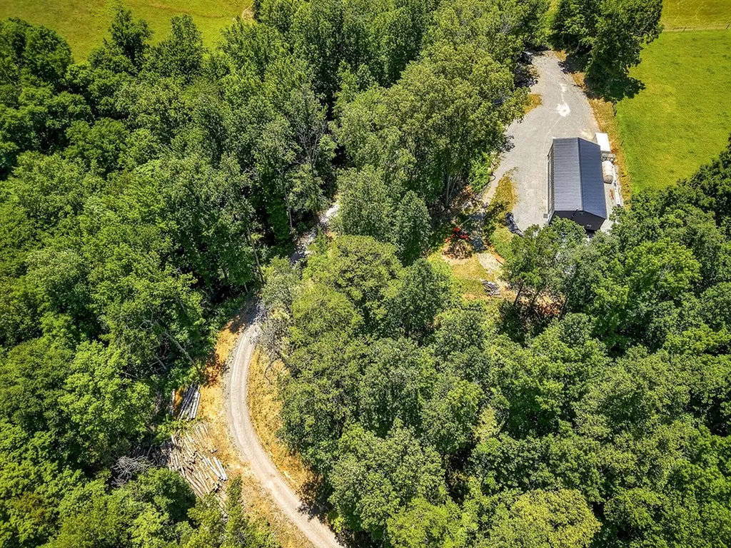 359 Allen Sells Lane Alpine TN 38543