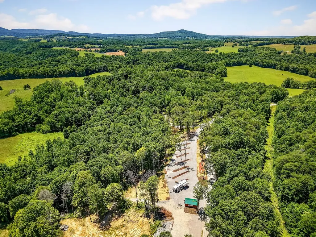 359 Allen Sells Lane Alpine TN 38543