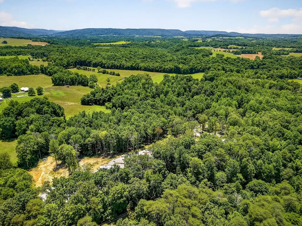 359 Allen Sells Lane Alpine TN 38543