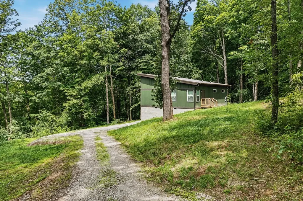 885 Randolph Mill Cookeville TN 38506