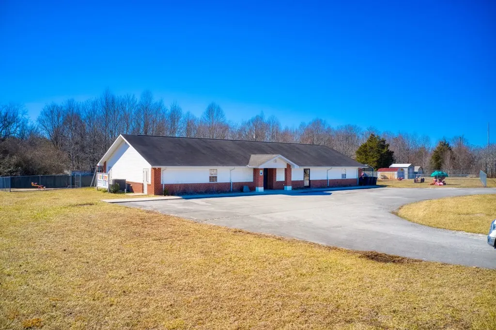 719 Allred Road Clarkrange TN 38553