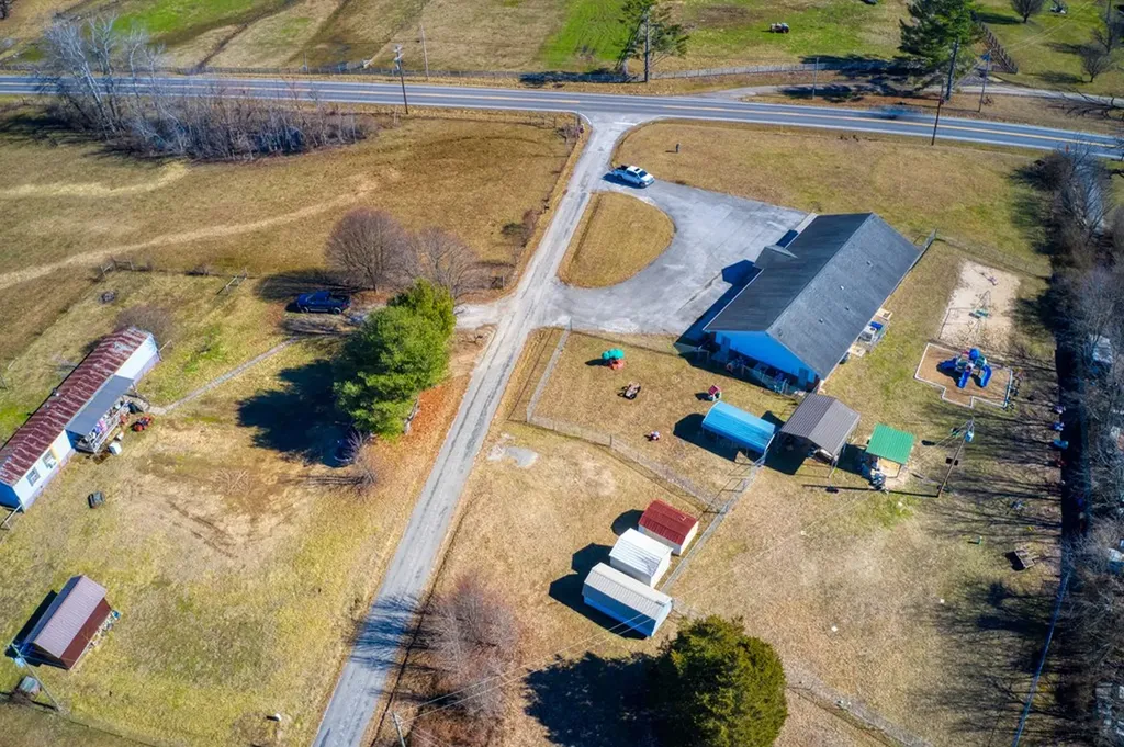 719 Allred Road Clarkrange TN 38553