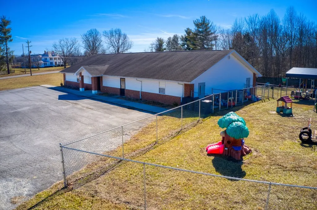 719 Allred Road Clarkrange TN 38553