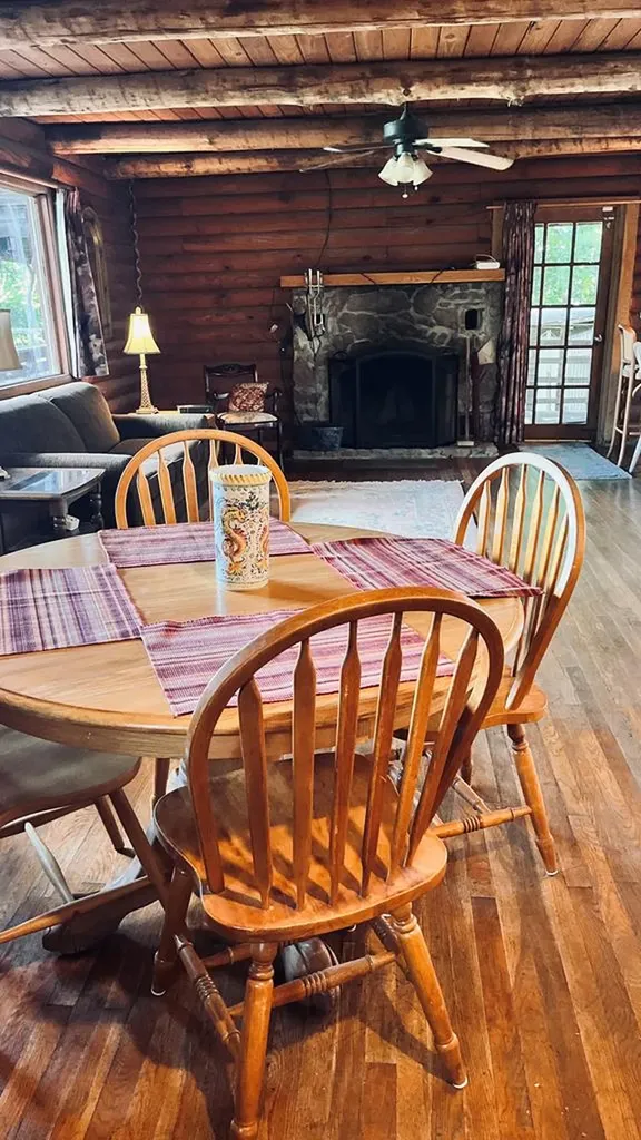 105 Thompson Lane Byrdstown TN 38549