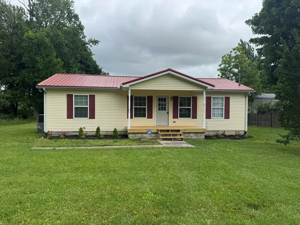 206 Volunteer Way Monterey TN 38574