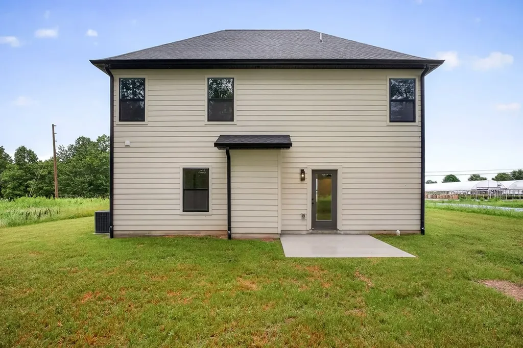 241 Cripps Lane Smithville TN 37166