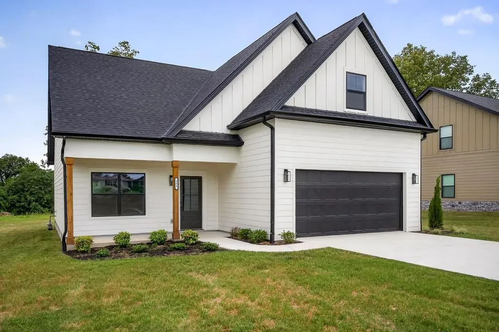 165 Cripps Lane Smithville TN 37166