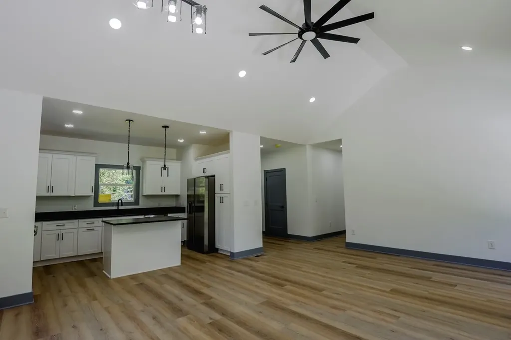 205 W Minnie Avenue Monterey TN 38574