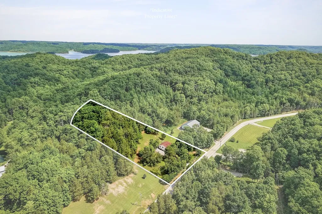 9576 Willow Grove Highway Allons TN 38541