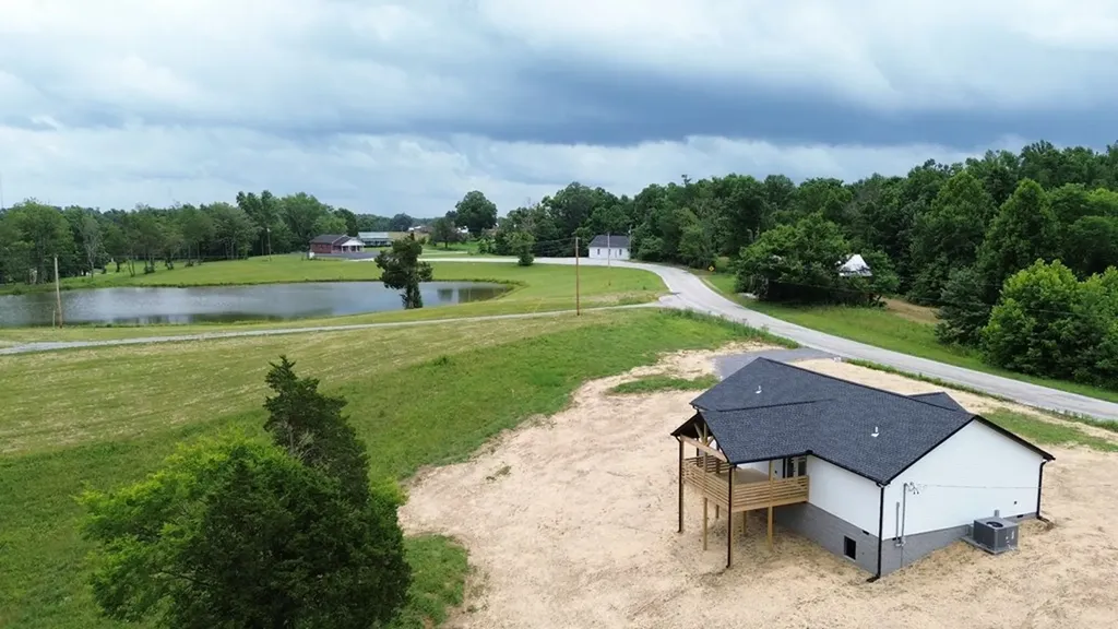 7208 Carthage Road Pleasant Shade TN 37145