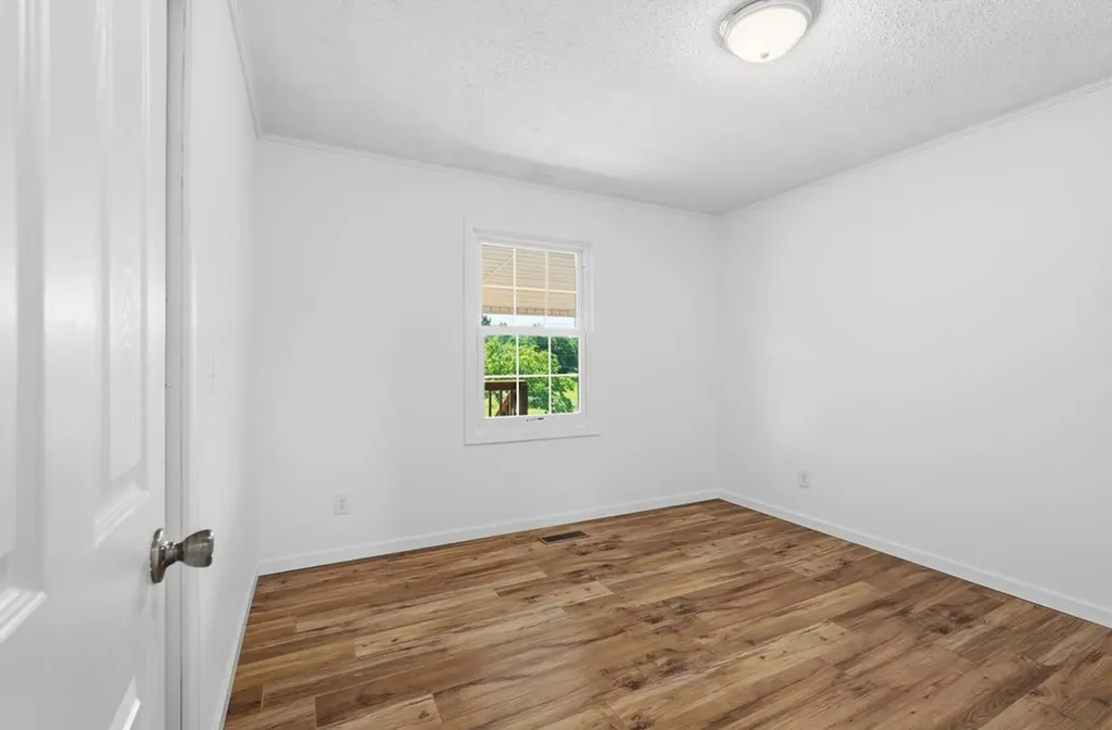 600 Pates Ford Road Walling TN 38587