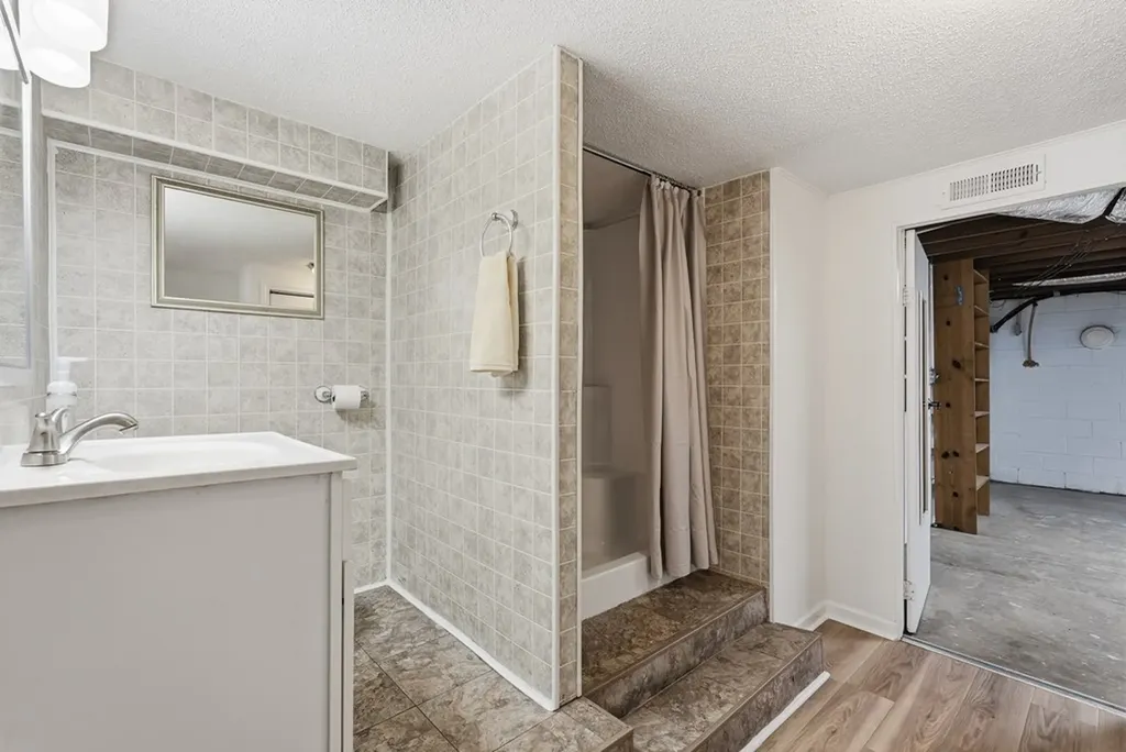 600 Pates Ford Road Walling TN 38587