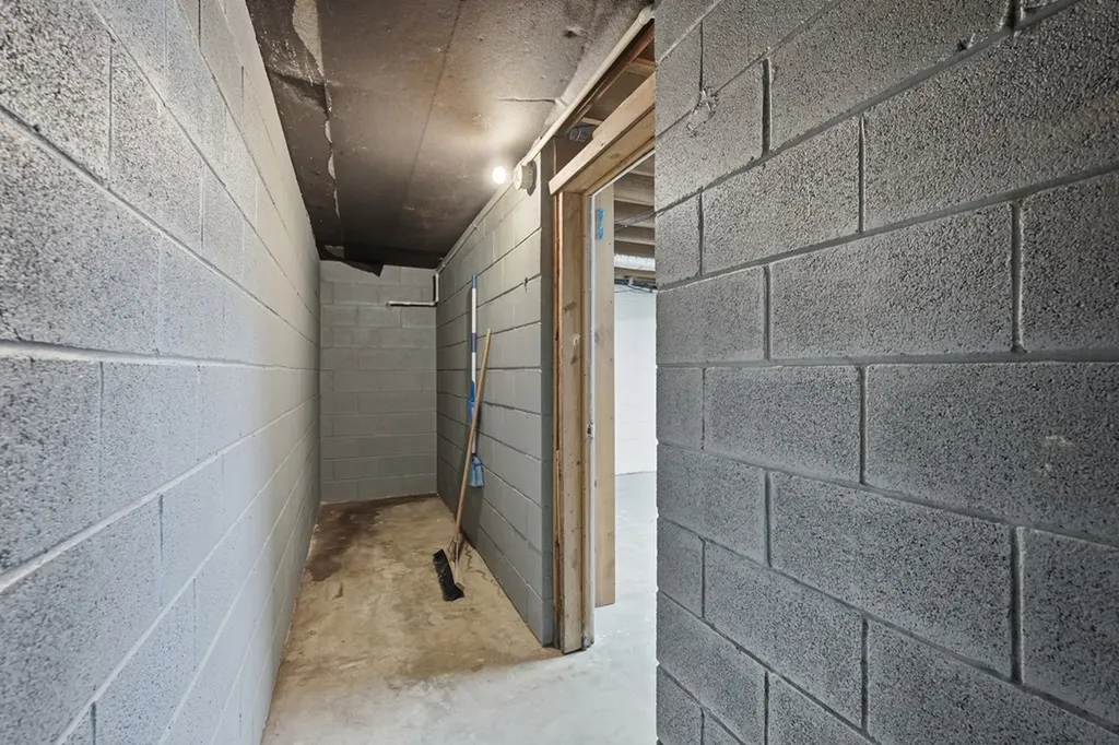 600 Pates Ford Road Walling TN 38587
