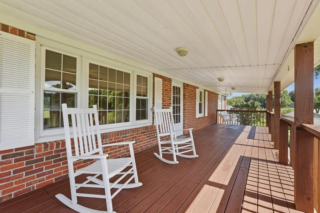 600 Pates Ford Road Walling TN 38587