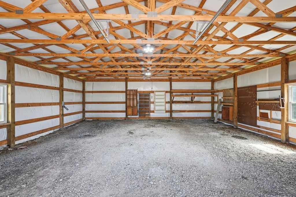 600 Pates Ford Road Walling TN 38587