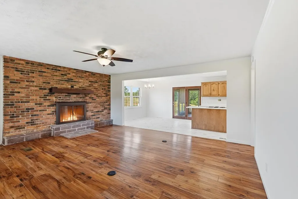 600 Pates Ford Road Walling TN 38587