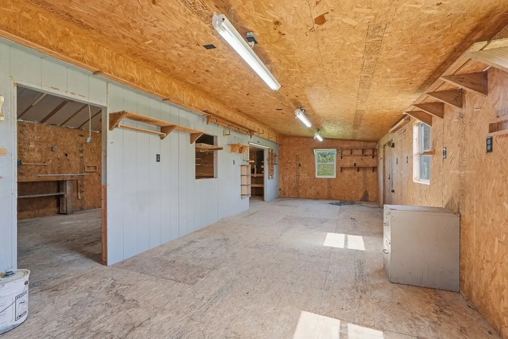 600 Pates Ford Road Walling TN 38587