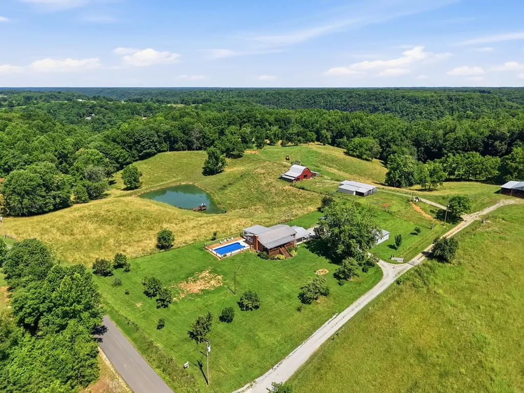 600 Pates Ford Road Walling TN 38587
