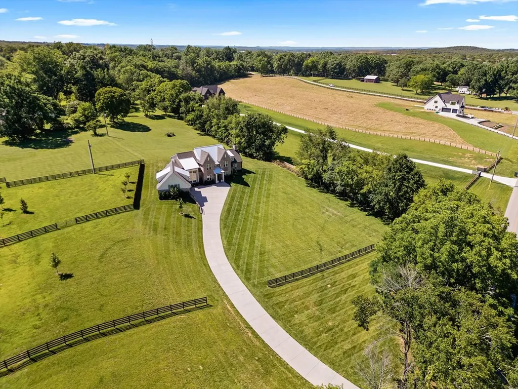 1510 Martha Leeville Road Lebanon TN 37090