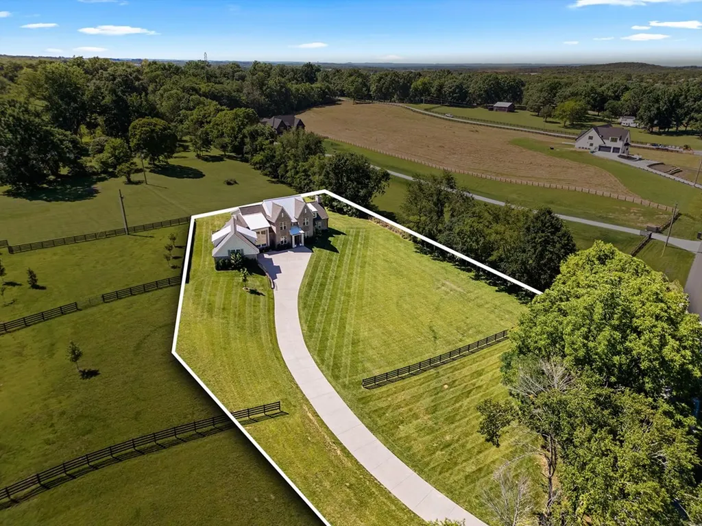 1510 Martha Leeville Road Lebanon TN 37090