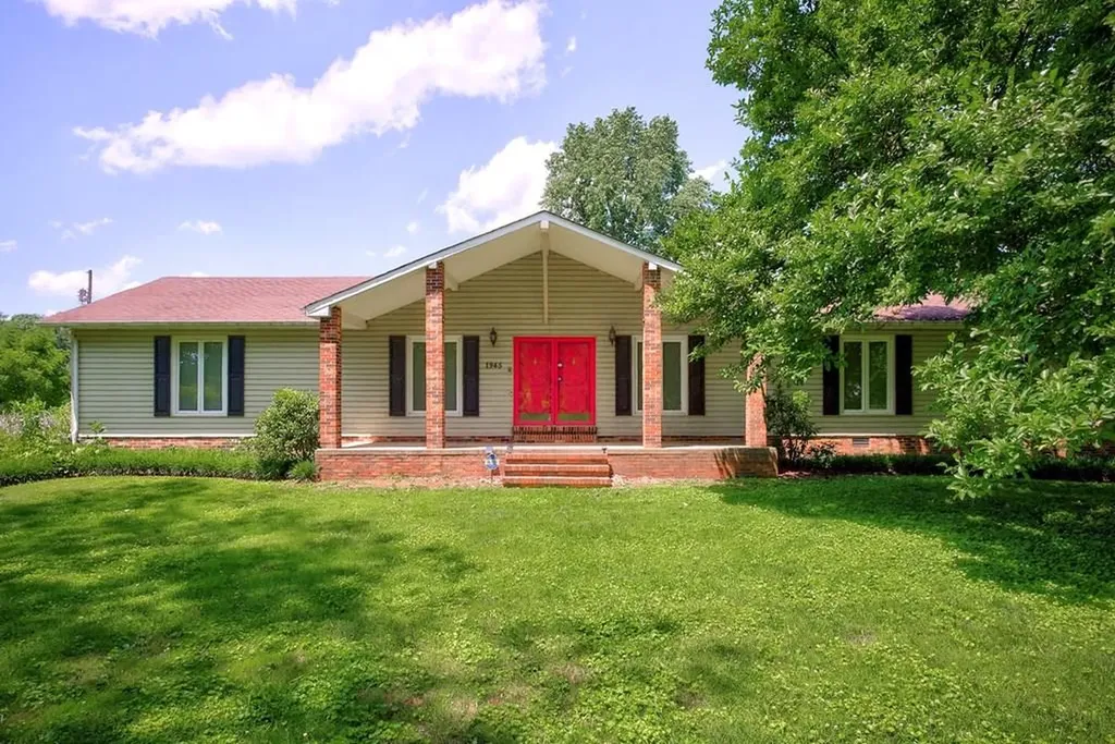 1945 Skymont Drive Cookeville TN 38506
