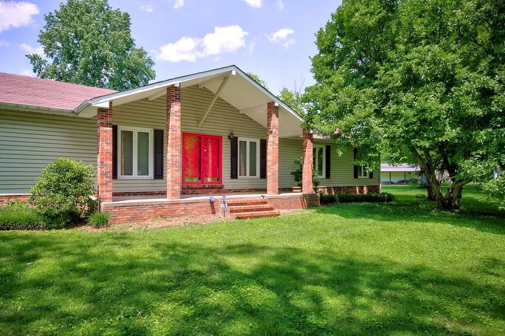 1945 Skymont Drive Cookeville TN 38506