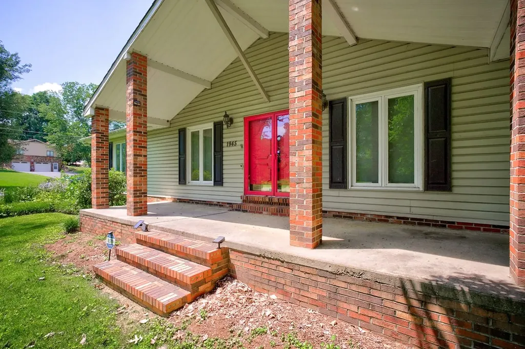 1945 Skymont Drive Cookeville TN 38506