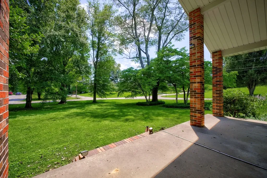 1945 Skymont Drive Cookeville TN 38506