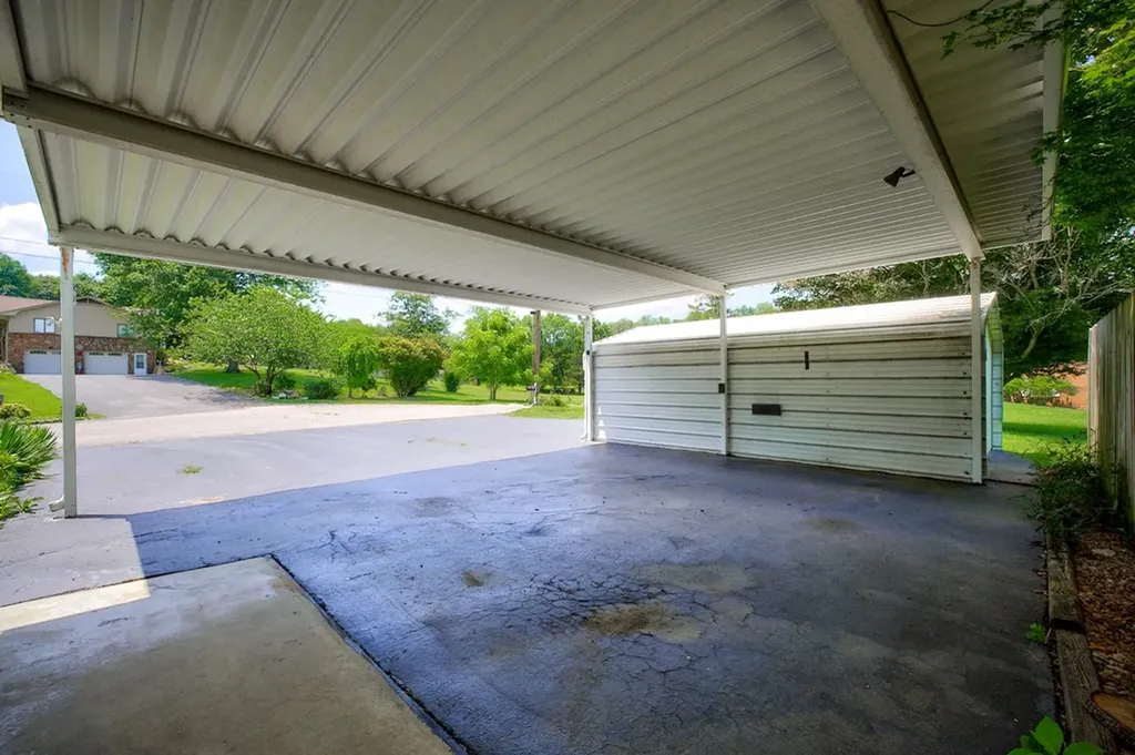 1945 Skymont Drive Cookeville TN 38506