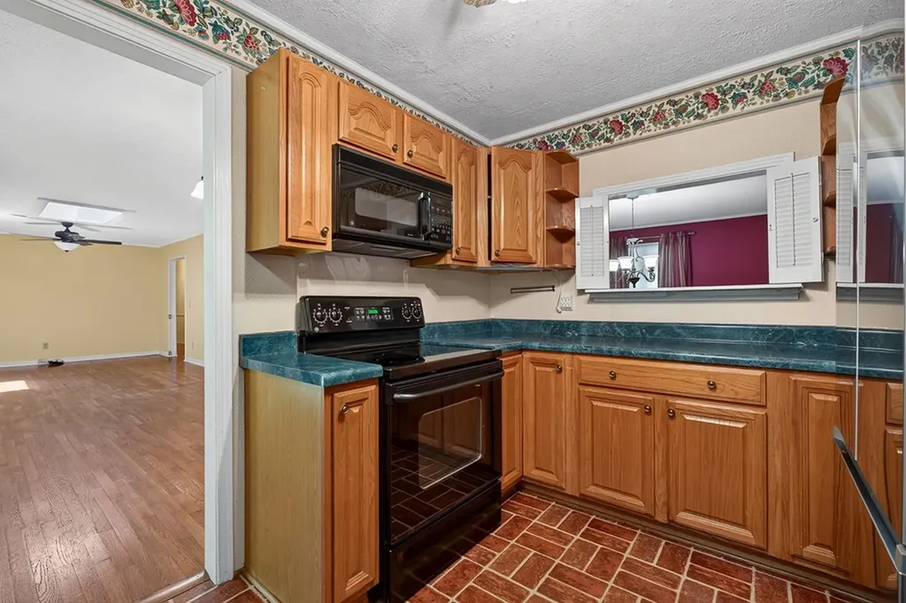 1945 Skymont Drive Cookeville TN 38506