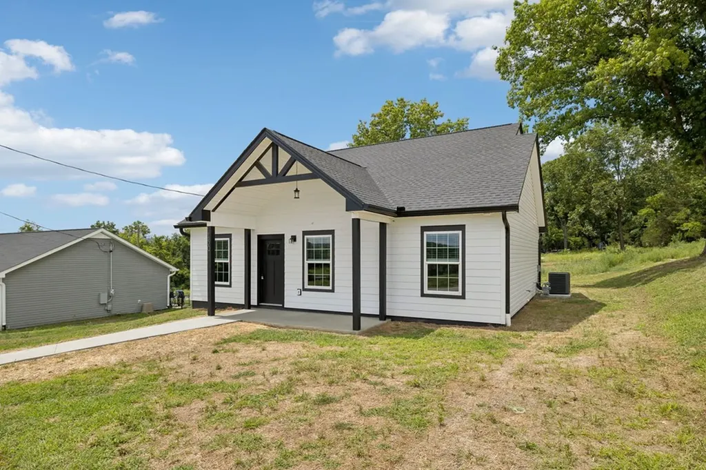150 Alice Preston Loop Lot 19 Gordonsville TN 38563