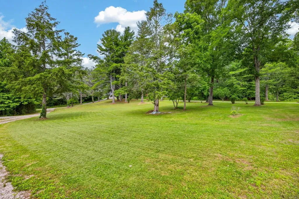 74 Farmer Road Crossville TN 38571