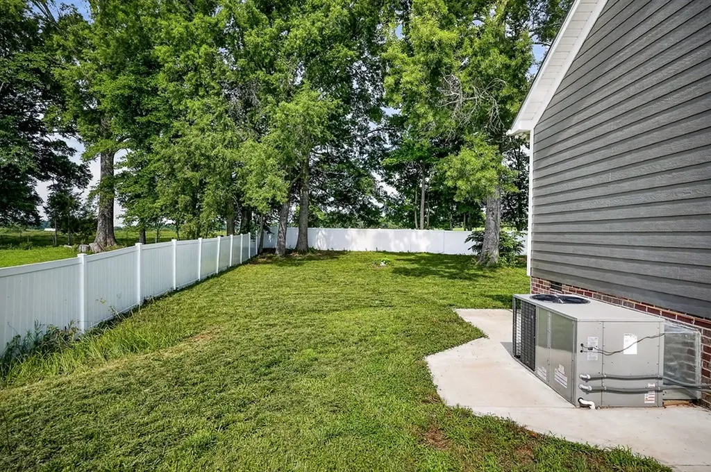 242 Grace Drive Sparta TN 38583