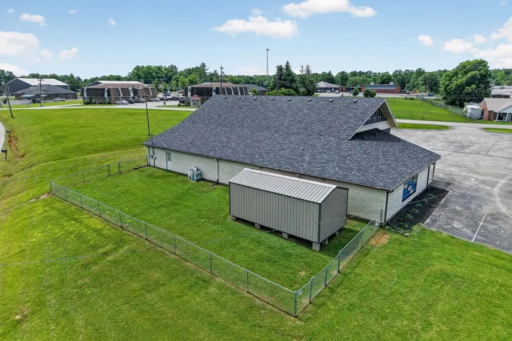 614 Murphy Street Smithville TN 37166