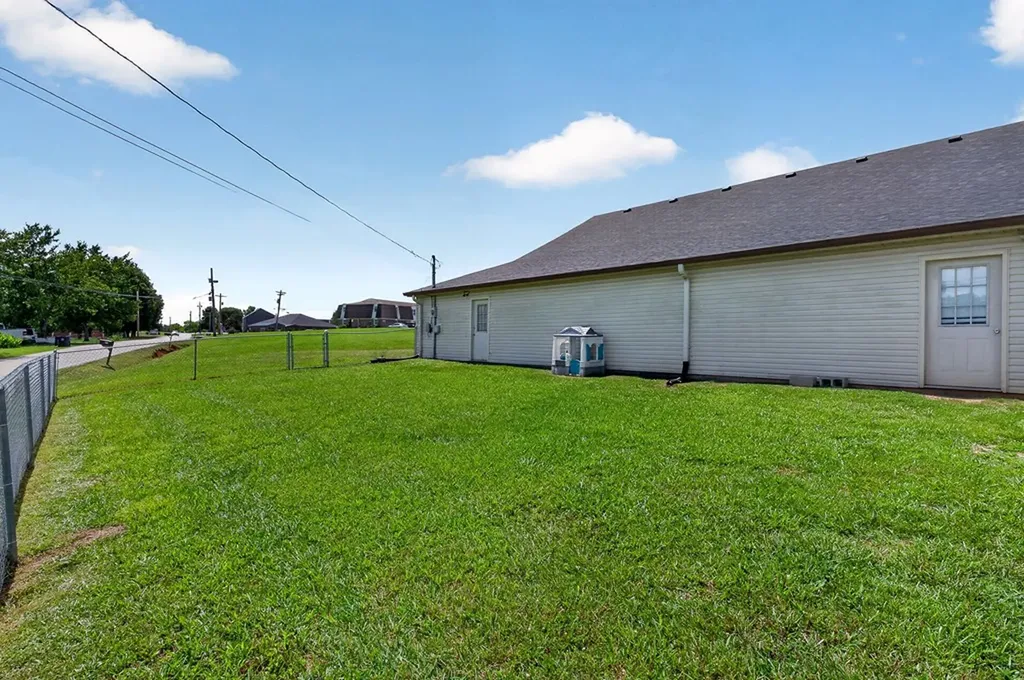 614 Murphy Street Smithville TN 37166