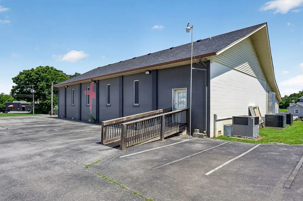 614 Murphy Street Smithville TN 37166